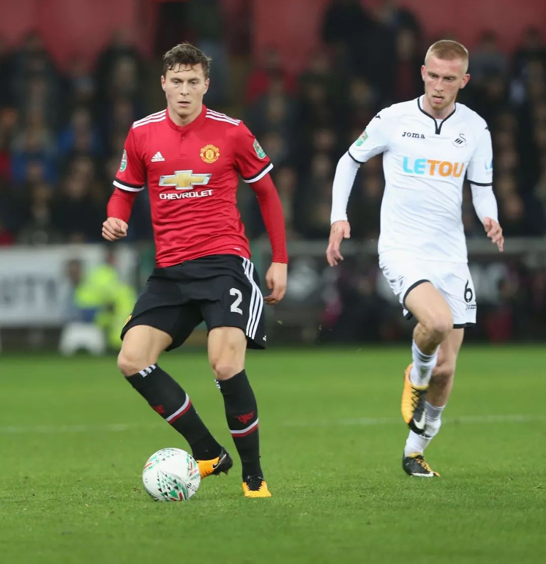 单臂劈扣 单臂劈扣